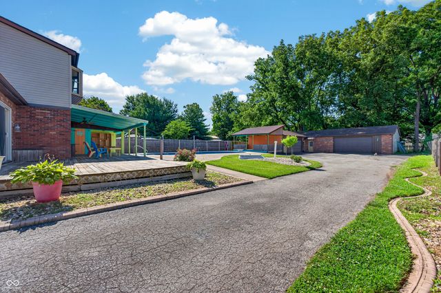615 W 7th Street, Seymour, IN 47274
