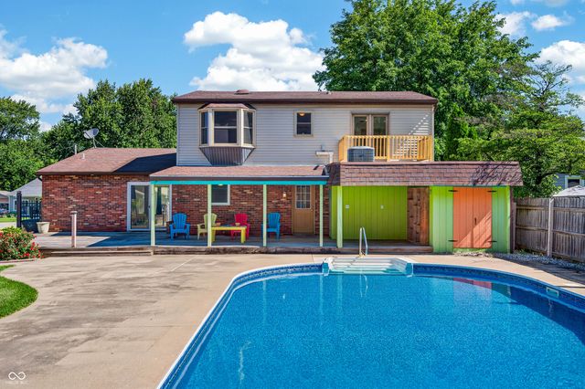 615 W 7th Street, Seymour, IN 47274