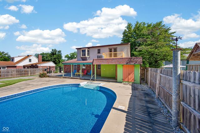 615 W 7th Street, Seymour, IN 47274