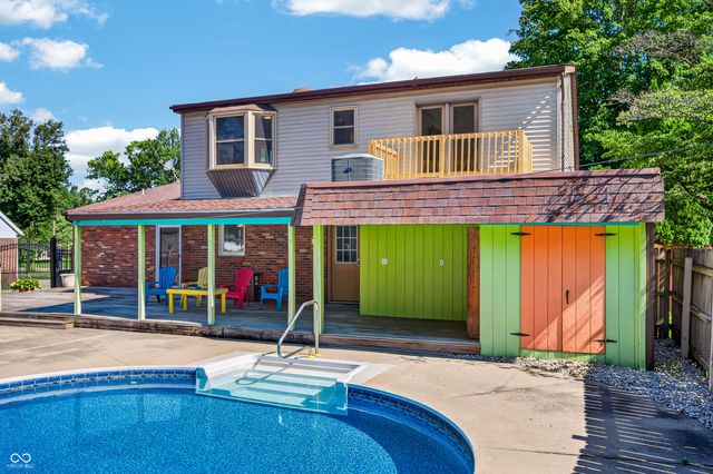 615 W 7th Street, Seymour, IN 47274