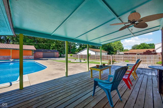 615 W 7th Street, Seymour, IN 47274