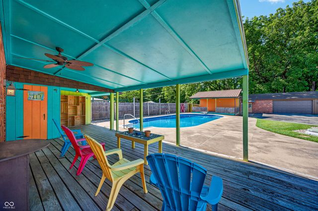 615 W 7th Street, Seymour, IN 47274