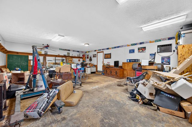 615 W 7th Street, Seymour, IN 47274