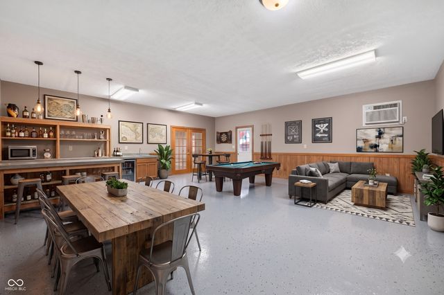 615 W 7th Street, Seymour, IN 47274