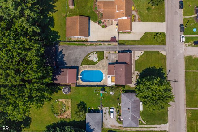 615 W 7th Street, Seymour, IN 47274