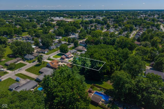 615 W 7th Street, Seymour, IN 47274