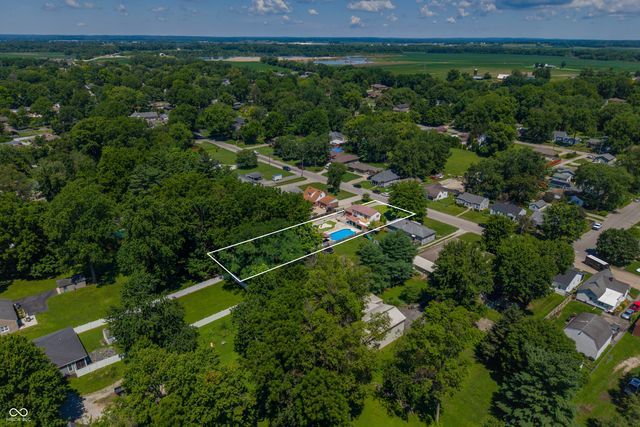615 W 7th Street, Seymour, IN 47274