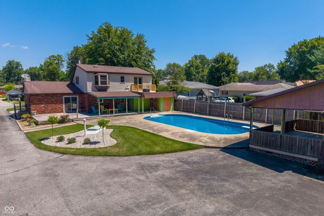 615 W 7th Street, Seymour, IN 47274