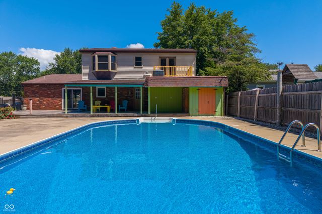 615 W 7th Street, Seymour, IN 47274