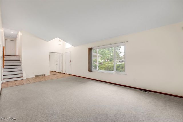 31698 Sedgefield Oval, Solon, OH 44139