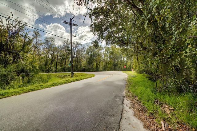14902 DEAD RIVER ROAD, Thonotosassa, FL 33592