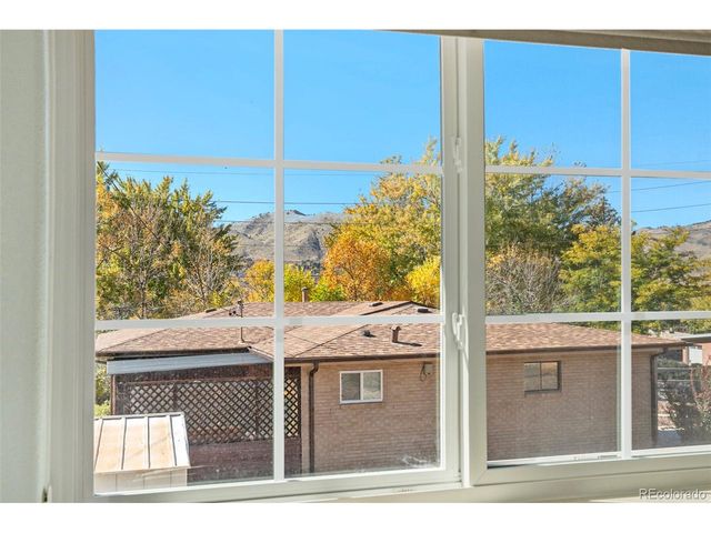 315 Lookout View Dr, Golden, CO 80401