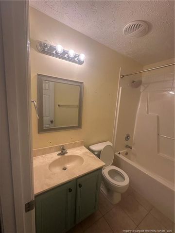 1109 Screech Owl Drive, Hope Mills, NC 28348