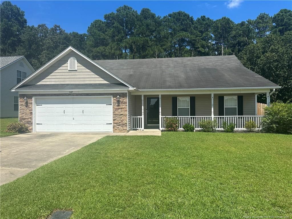 1109 Screech Owl Drive, Hope Mills, NC 28348