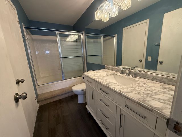 210 Shadybrook Lane, Aurora, IL 60504