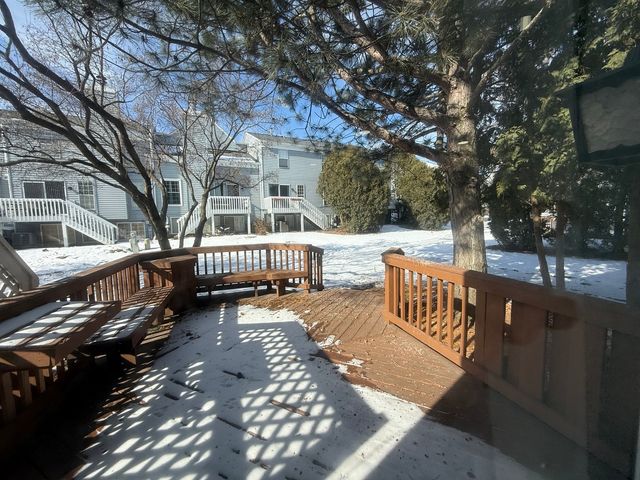 210 Shadybrook Lane, Aurora, IL 60504