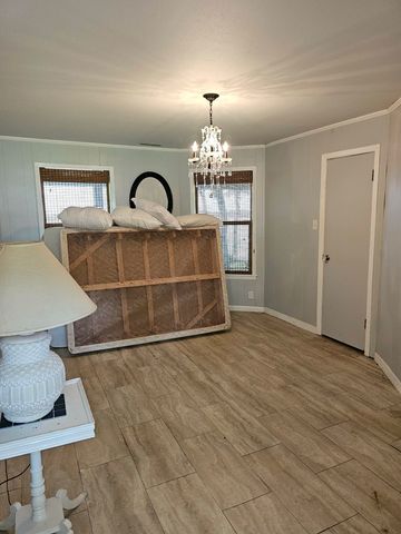 116 Lcr Cedar B2, Mexia, TX 76667