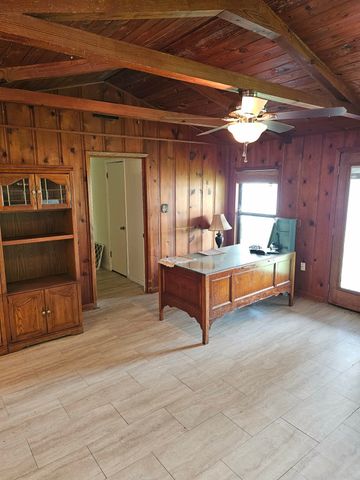 116 Lcr Cedar B2, Mexia, TX 76667