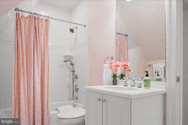 840 HARRITON RD, Bryn Mawr, PA 19010