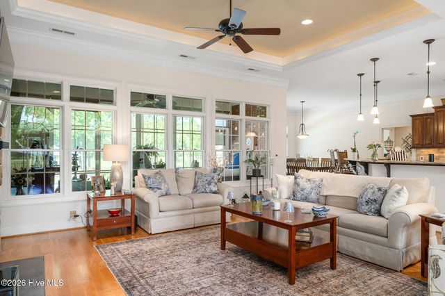 152 E Winding Way, Wallace, NC 28466