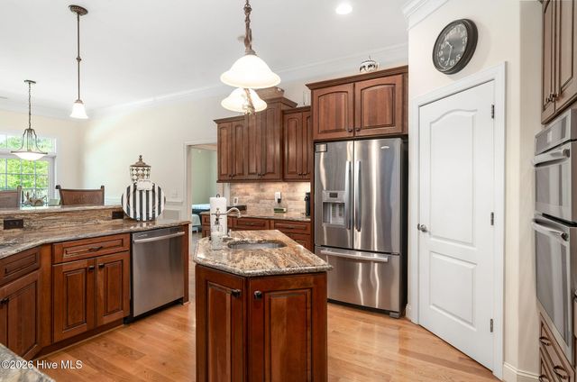 152 E Winding Way, Wallace, NC 28466
