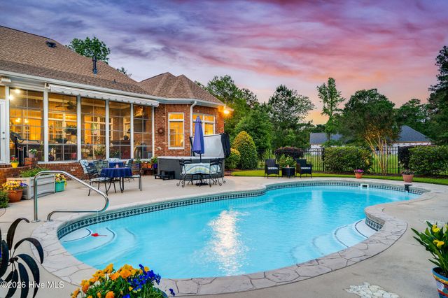 152 E Winding Way, Wallace, NC 28466