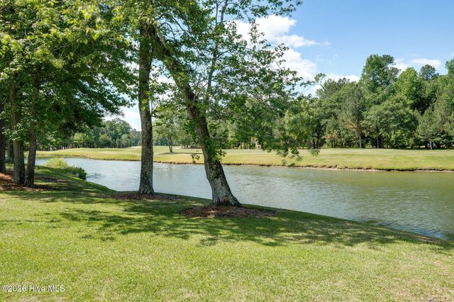 152 E Winding Way, Wallace, NC 28466