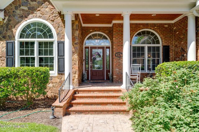 152 E Winding Way, Wallace, NC 28466