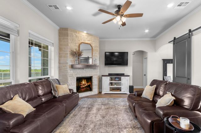 399 Frederick Drive, Robinson, TX 76706