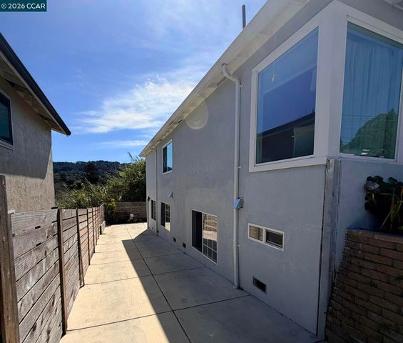 4242 Fariss Lane, El Sobrante, CA 94603