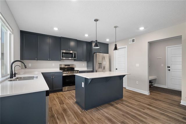 18738 Ocheltree Street, Spring Hill, KS 66083