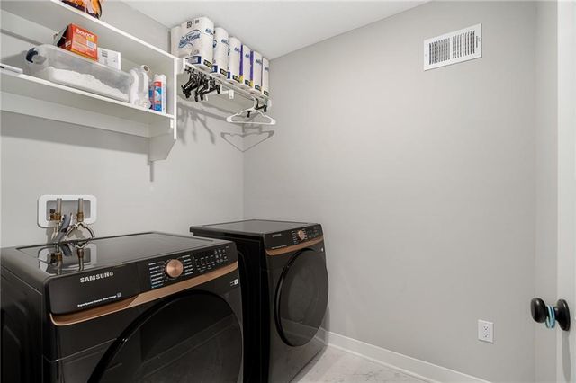 18738 Ocheltree Street, Spring Hill, KS 66083