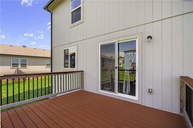 18738 Ocheltree Street, Spring Hill, KS 66083