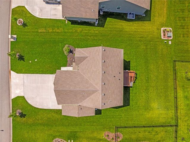18738 Ocheltree Street, Spring Hill, KS 66083