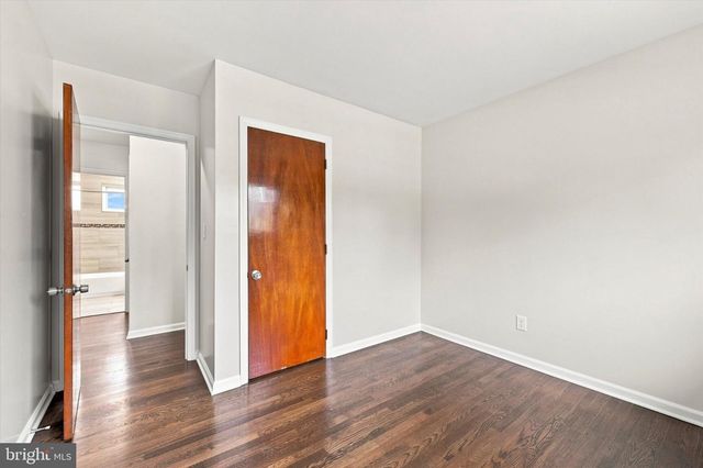 909 RAHWAY DR, Newark, DE 19711