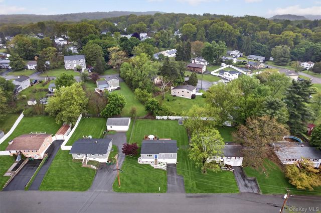 83 Riverview Drive, Fishkill, NY 12524