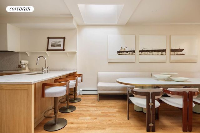 44 E 82ND Street, New York City, NY 10028