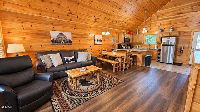 615 Quill Gordon Court, Pigeon Forge, TN 37863