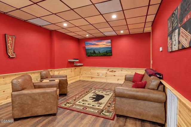 615 Quill Gordon Court, Pigeon Forge, TN 37863