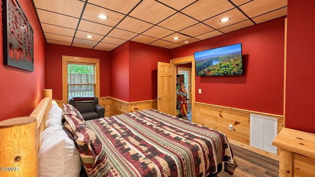 615 Quill Gordon Court, Pigeon Forge, TN 37863