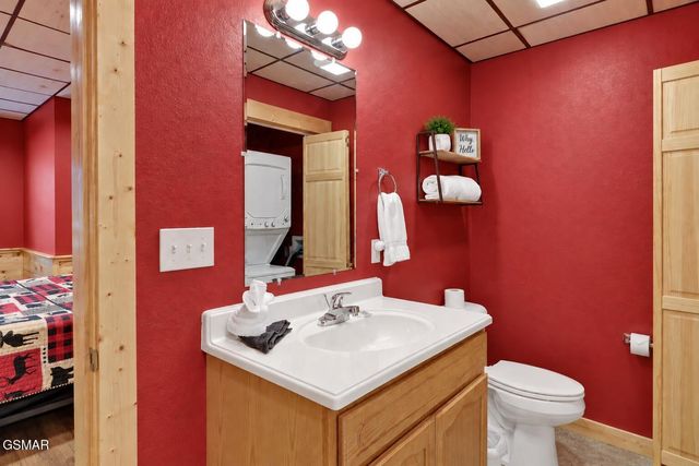 615 Quill Gordon Court, Pigeon Forge, TN 37863