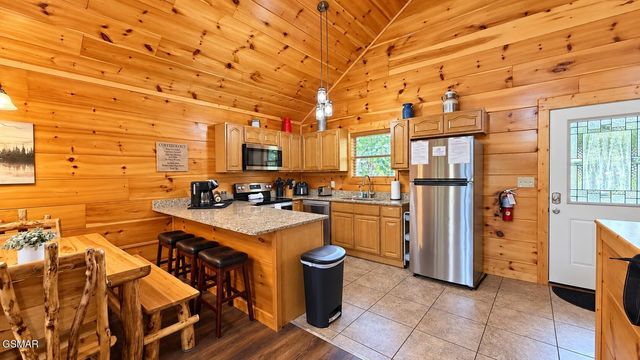 615 Quill Gordon Court, Pigeon Forge, TN 37863