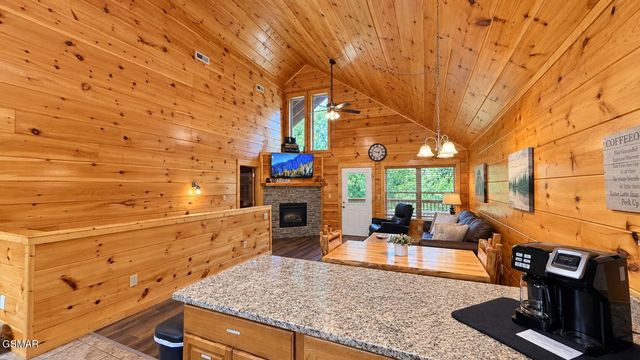 615 Quill Gordon Court, Pigeon Forge, TN 37863