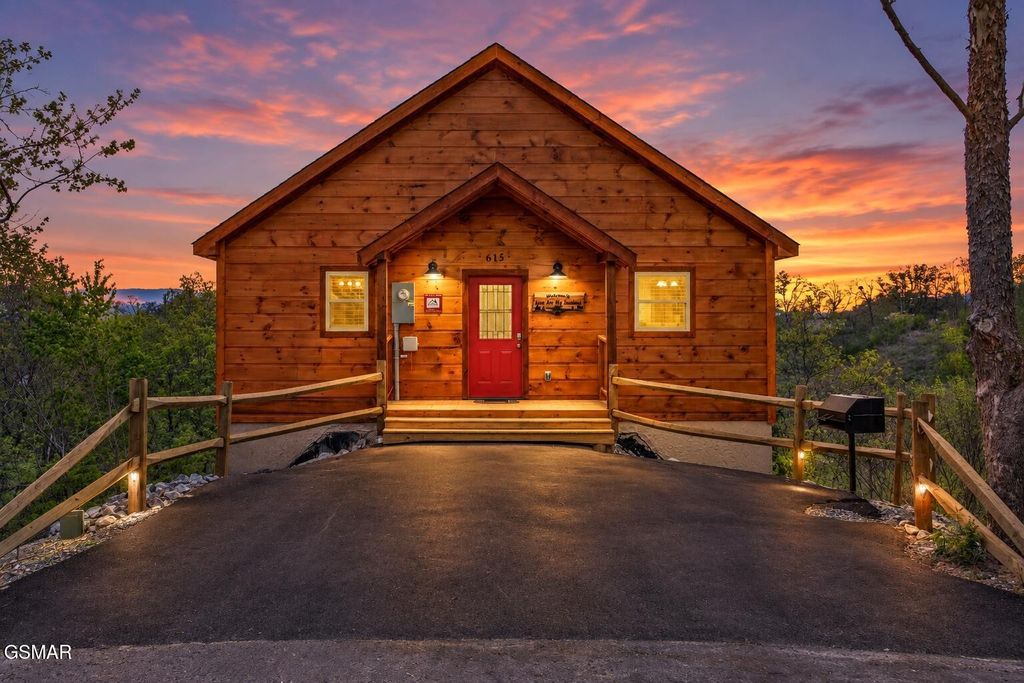 615 Quill Gordon Court, Pigeon Forge, TN 37863