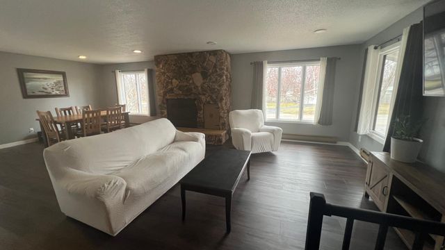 110 11th Street N, Sauk Rapids, MN 56379