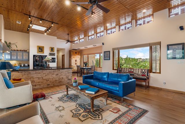 8 Sunrise, Placitas, NM 87043