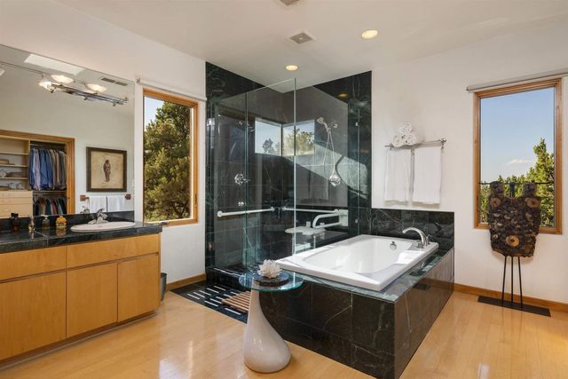 8 Sunrise, Placitas, NM 87043