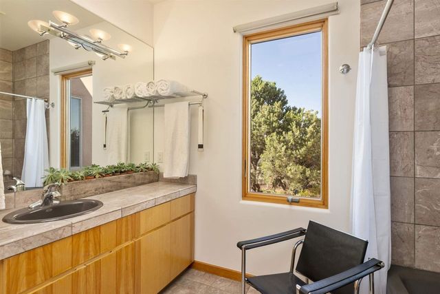 8 Sunrise, Placitas, NM 87043
