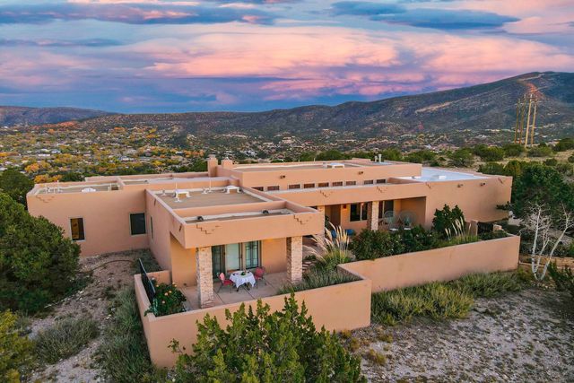 8 Sunrise, Placitas, NM 87043