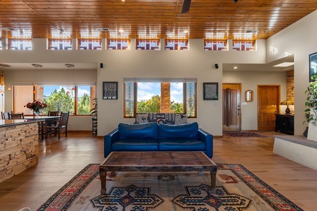 8 Sunrise, Placitas, NM 87043